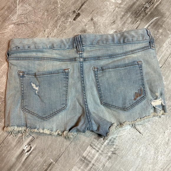 Express Distressed Stretch Denim Shorts - Picture 3 of 3
